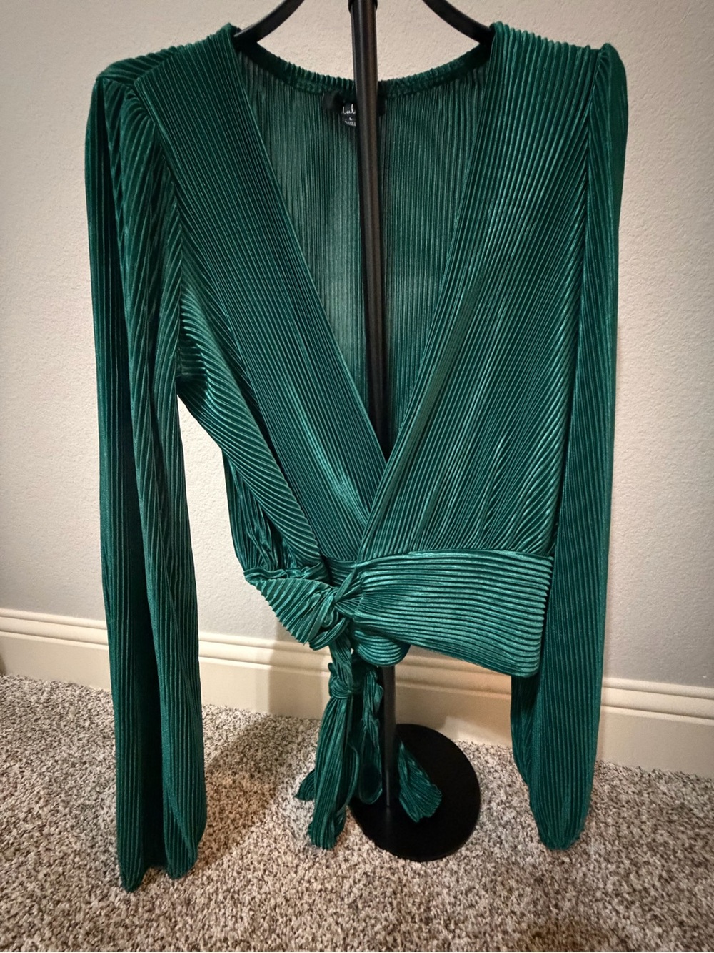 Lulu's Deep Emerald Plisse Wrap Crop Top